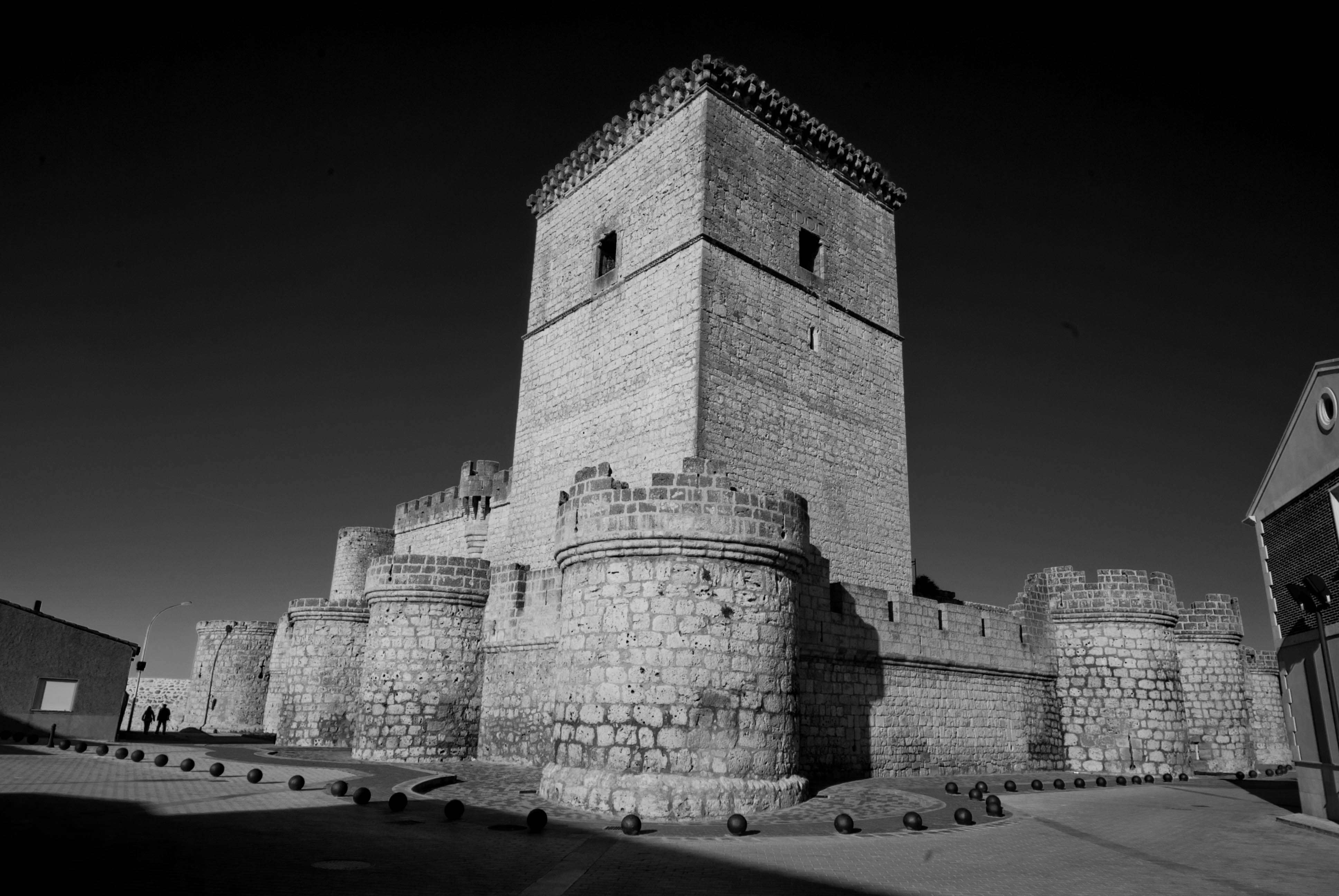 Por Tierra de Pinares: balnearios, castillos, vinos y otras cosas - Blogs de España - ETAPA 2.- Otros castillos (9)